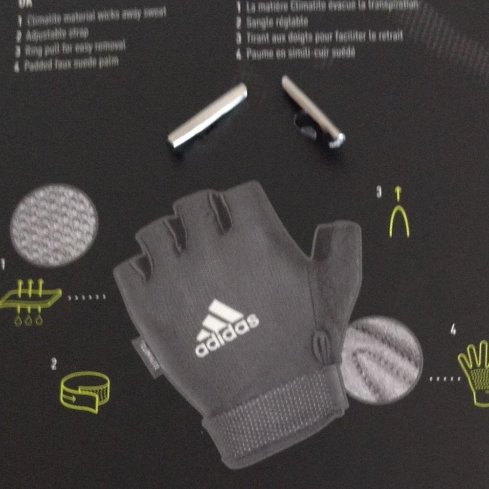 Adidas Adjustable Essential Fingerless Gloves - Picture 7 of 7